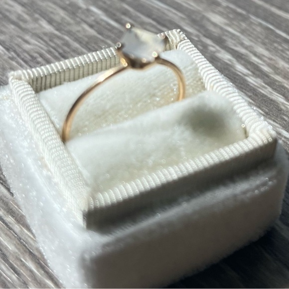 Local Eclectic Solid Gold Essential Moonstone Ring - Size 10 - Picture 3 of 7